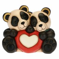 Bandoo Panda couple in love with heart