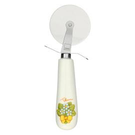 Country pizza cutter