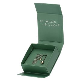 Necklace with tulip