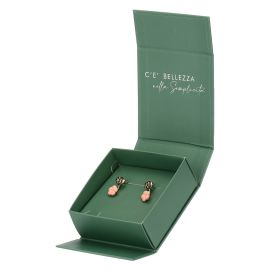 Earrings with flower