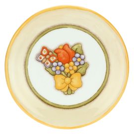 Small Country plate with bouquet of flowers